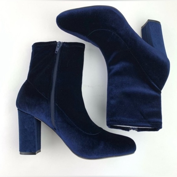 Madden Girl Fantaysa Velvet Bootie (Navy) 6.5 bootie zipper - Picture 2 of 16